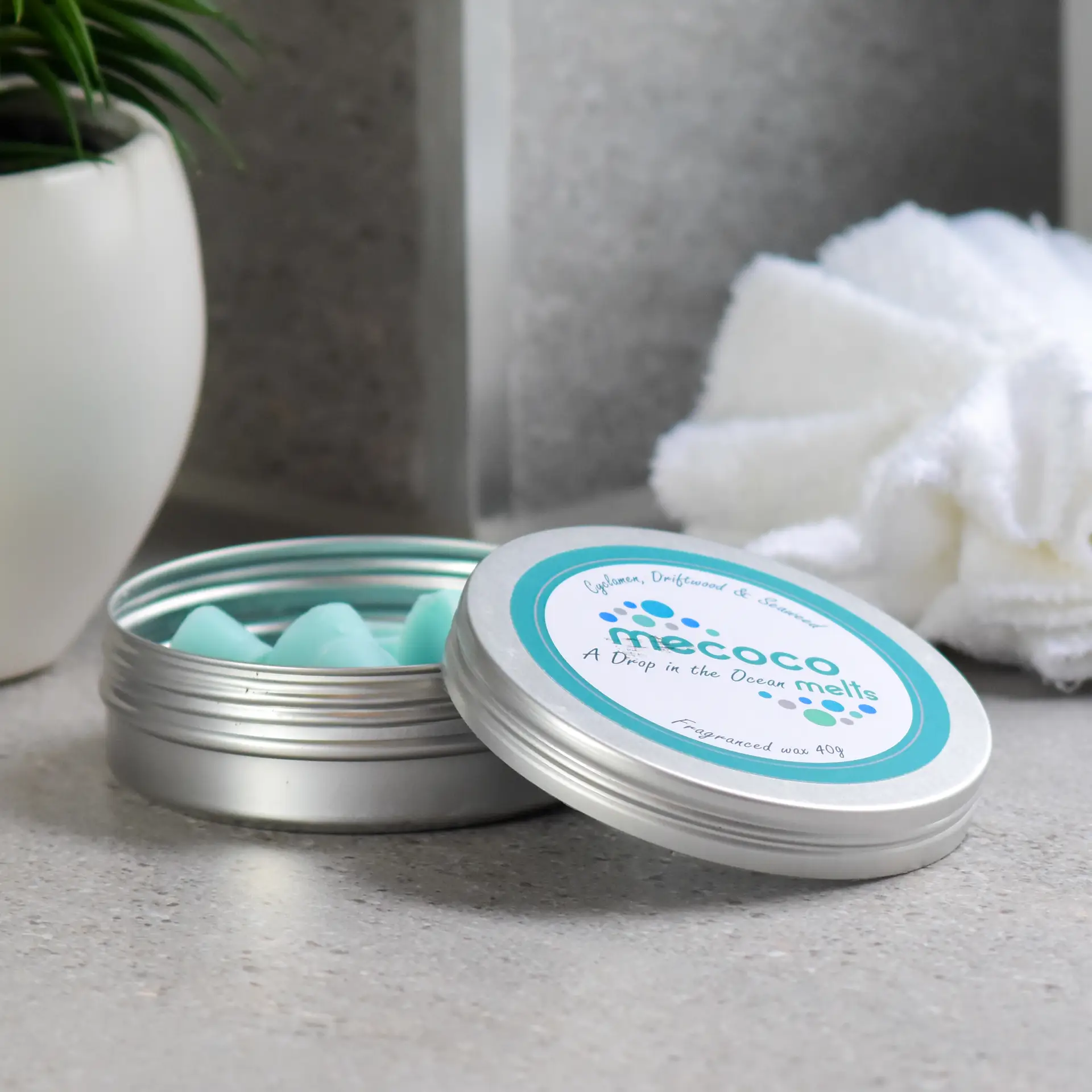 Drop in the Ocean wax melt tin